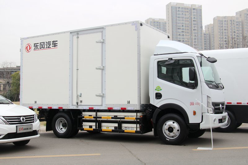 东风凯普特350-5.jpg