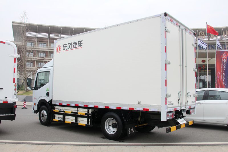 东风凯普特EV350-2.jpg