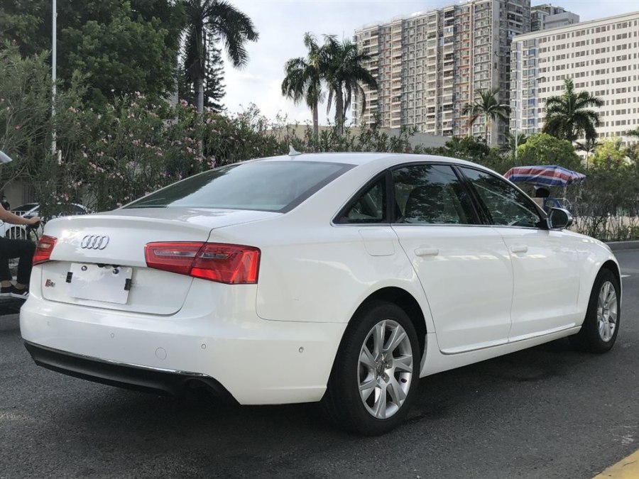 f_900x675_0_q87_autohomecar__ChxksGDe8cOARhmzAALhBAiqCFY491.jpg