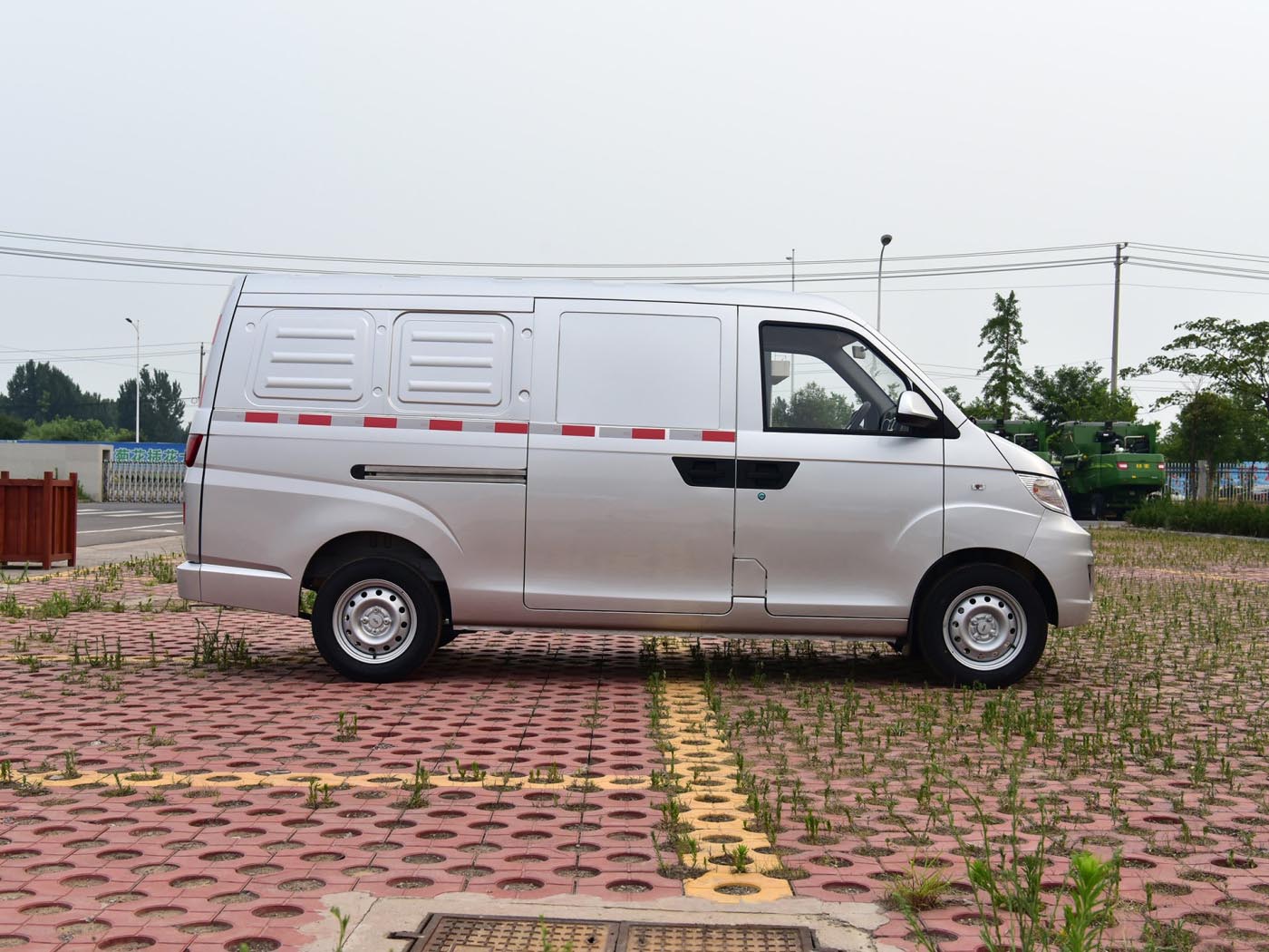 开瑞汽车-优优EV