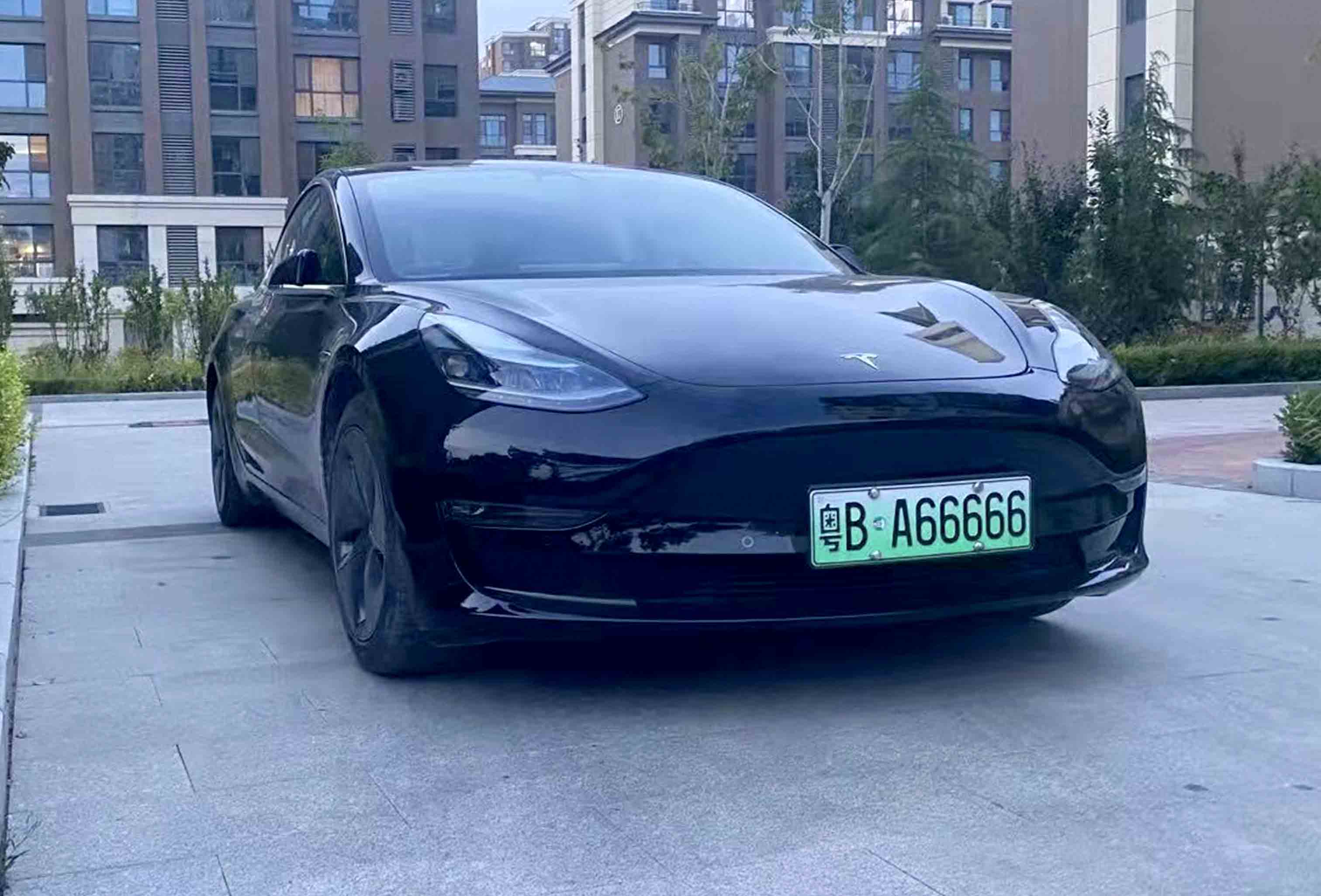 特斯拉Model 3