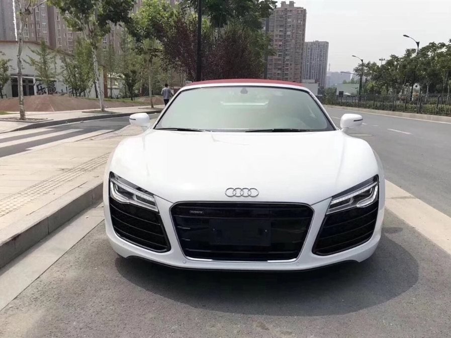 奥迪R8 2014款 Spyder 5.2 FSI quat