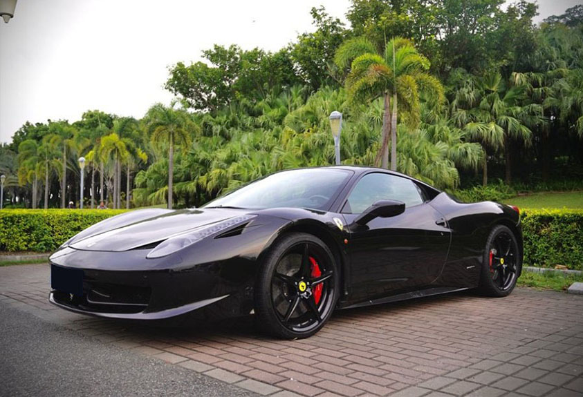 法拉利458 2011款 4.5L Italia (硬顶)
