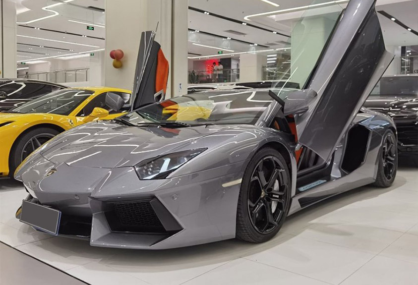 兰博基尼大牛 Aventador 2011款 LP 700-