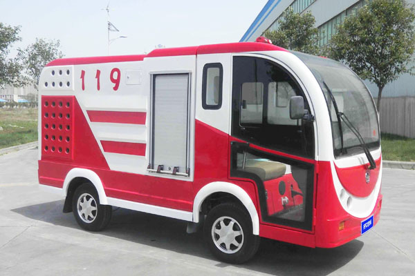 巡逻消防车