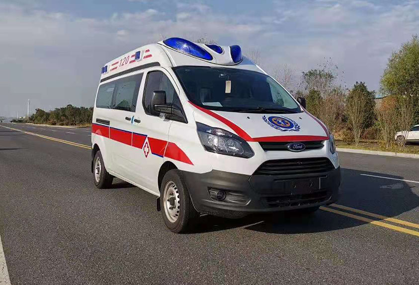 福特转运型救护车