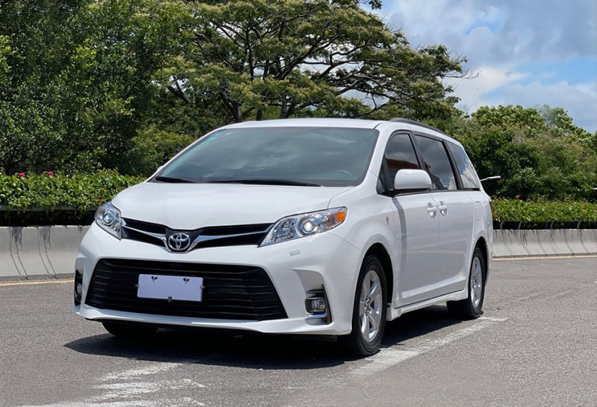 丰田塞纳 SIENNA 2015款 3.5L 两驱LE